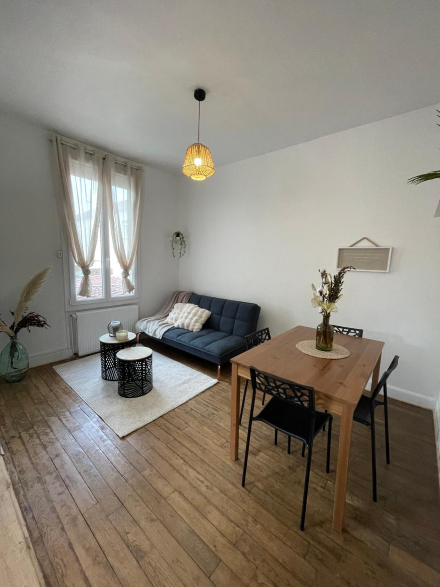 Chaleureuse Vila Saint-Julien-les-Villas Exterior foto